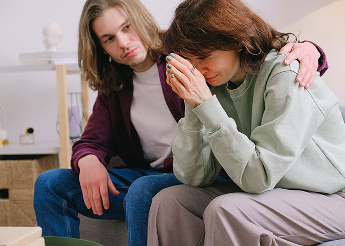 Mom Shares Horrifying Story About Brother-In-Law’s GF Who Thinks She’s Their 3 Y.O.