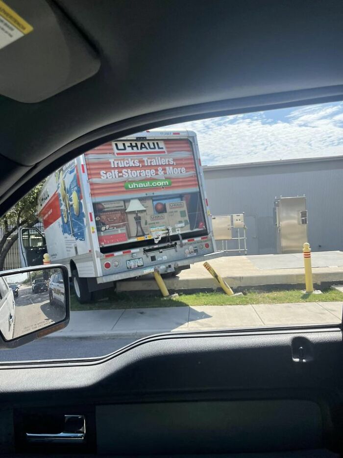 30 Times U-Haul Delivered Comedy Gold, As Seen On This FB Group 30 Times U-Haul Delivered Comedy Gold, As Seen On This FB Group