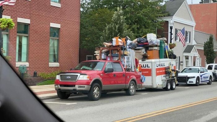 30 Times U-Haul Delivered Comedy Gold, As Seen On This FB Group 30 Times U-Haul Delivered Comedy Gold, As Seen On This FB Group