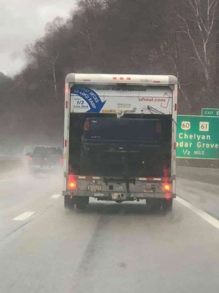 30 Times U-Haul Delivered Comedy Gold, As Seen On This FB Group 30 Times U-Haul Delivered Comedy Gold, As Seen On This FB Group