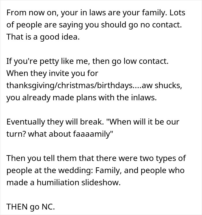 Bride Sobs After “Degrading” Pictures Get Shown At Wedding, Walks Out After Mom’s Speech Bride Sobs After “Degrading” Pictures Get Shown At Wedding, Walks Out After Mom’s Speech