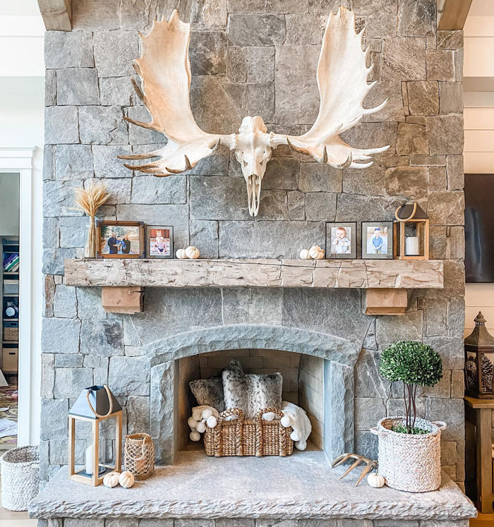 35 Fireplace Mantel Ideas for a Heavenly Hearth