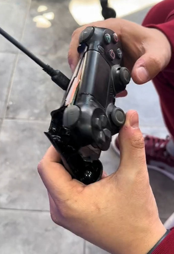 “I’m Tired”: 50 Items That Really Need To Be Thrown Out “I’m Tired”: 50 Items That Really Need To Be Thrown Out