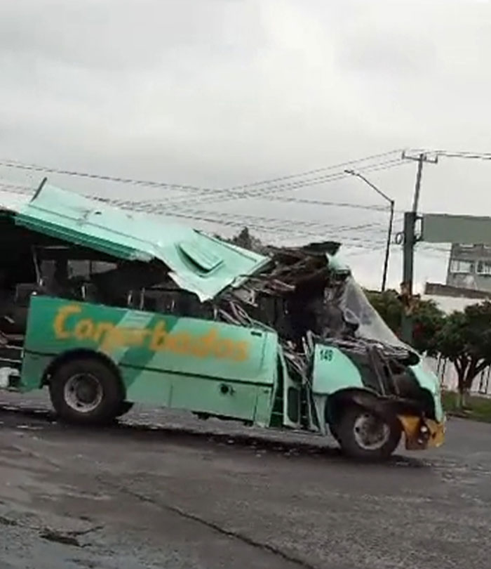 “I’m Tired”: 50 Items That Really Need To Be Thrown Out “I’m Tired”: 50 Items That Really Need To Be Thrown Out