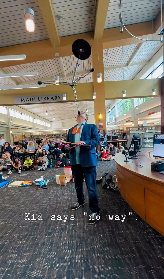 Peeps Roast Juggler For A &ldquo;Useless&rdquo; Talent, While It&rsquo;s Paid For A House, A Car And Kids&rsquo; College