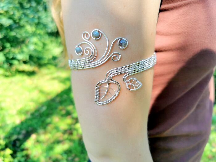 I Used Ten Meters Of Wire For This Elven Armlet (7 Pics) I Used Ten Meters Of Wire For This Elven Armlet (7 Pics)