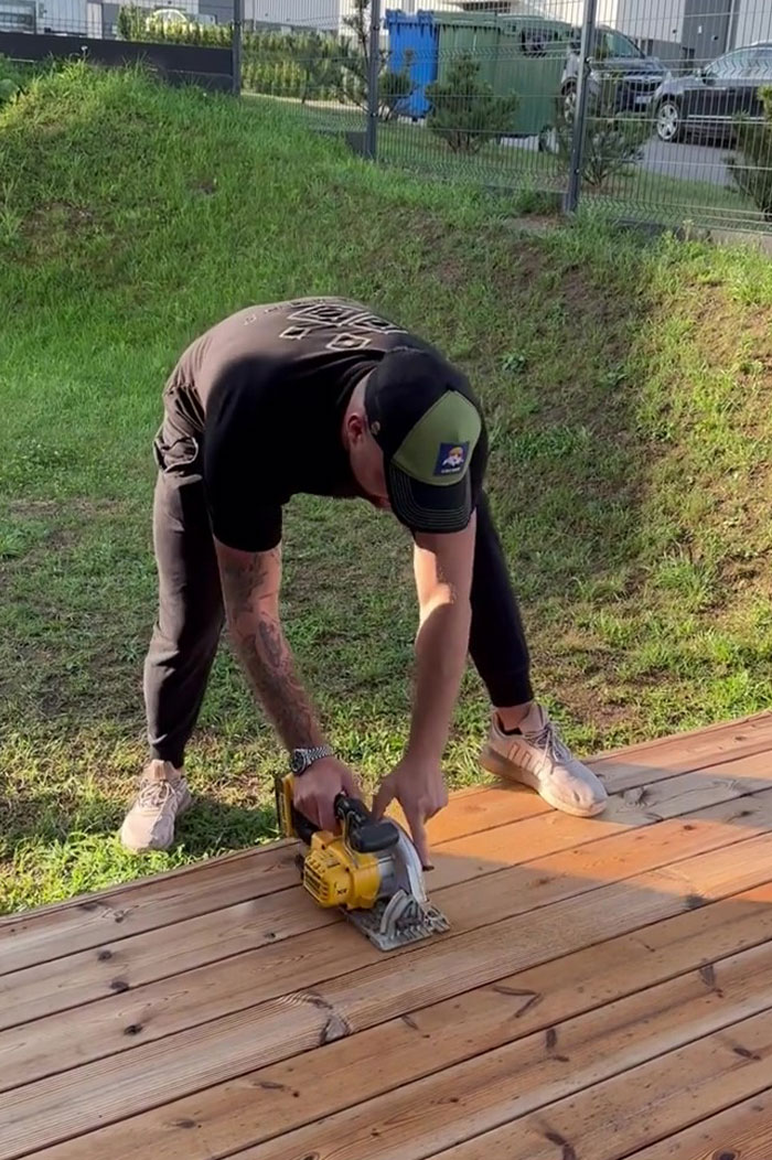 Builder Destroys Beautifully Done Terrace After Client Didn&#8217;t Pay For It For Over 3 Weeks