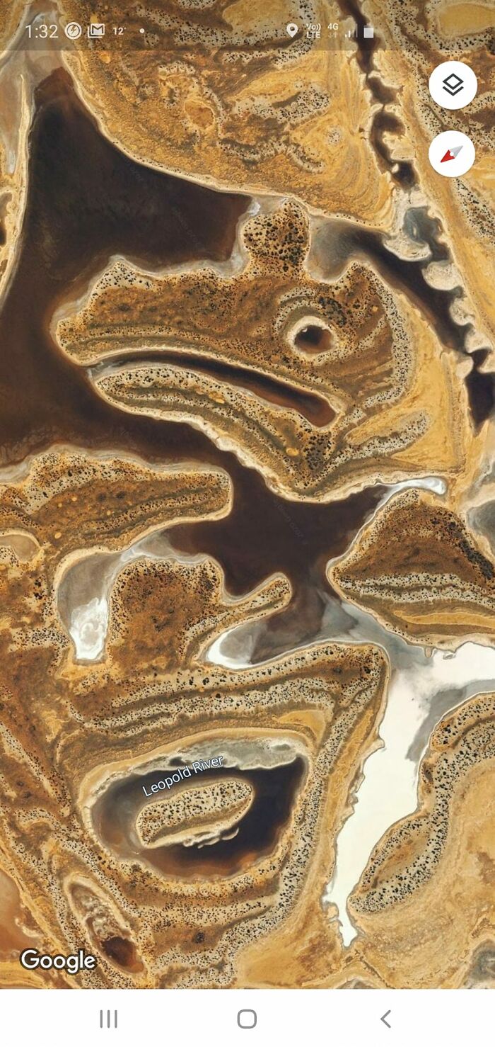 30 Times People Found Such Strange Things On Google Earth, They Just Had To Share Them