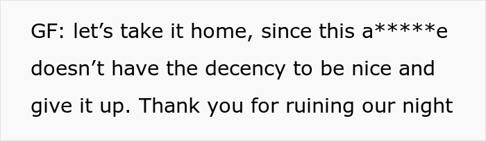 Man Puts Entitled Couple In Their Place, Resumes Enjoying His Chicken Wings