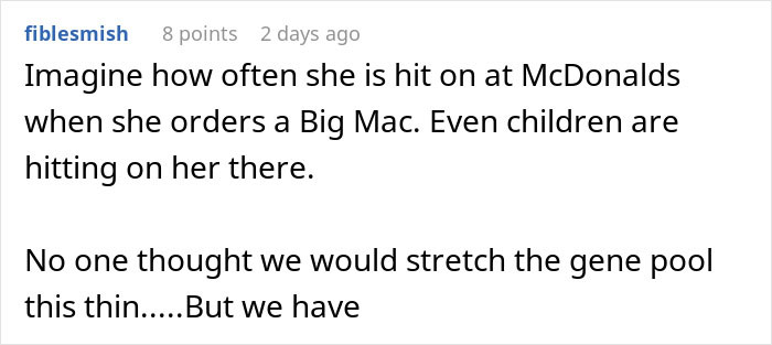 Woman With Main Character Syndrome Freaks Out After Stranger Orders The Same Meal