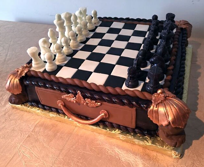 50 Times People Came Up With The Most Ingenious Ways To Decorate A Cake