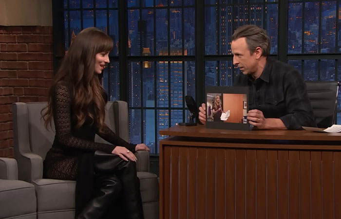 Fans Furious With Dakota Johnson’s Nepo Baby Denial Just Days After She Criticized “The Office” Fans Furious With Dakota Johnson’s Nepo Baby Denial Just Days After She Criticized “The Office”