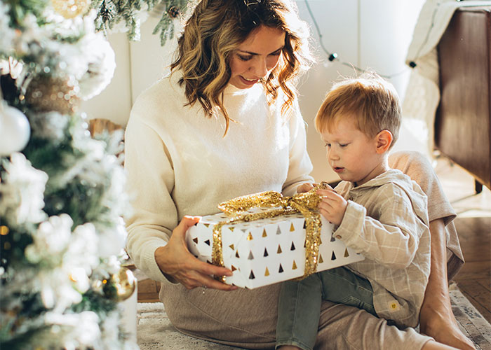 35 Ex-Spoiled Kids Reveal The Moment They Were Hit By The Real World 35 Ex-Spoiled Kids Reveal The Moment They Were Hit By The Real World