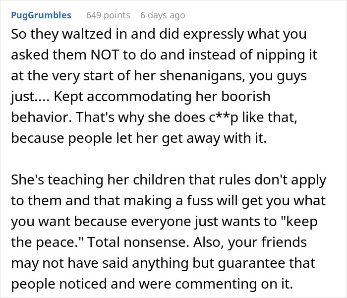 Woman Treats Wedding As Her Own Resort, Brings Her Kids, Rearranges Tables Woman Treats Wedding As Her Own Resort, Brings Her Kids, Rearranges Tables