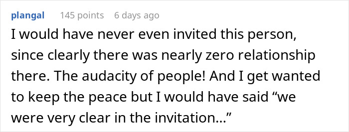 Woman Treats Wedding As Her Own Resort, Brings Her Kids, Rearranges Tables Woman Treats Wedding As Her Own Resort, Brings Her Kids, Rearranges Tables