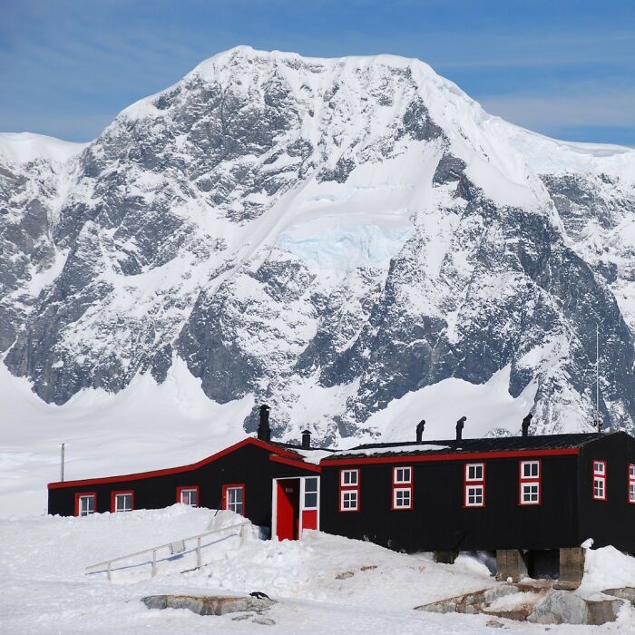 “It’s Life-changing”: World’s Most Remote Post Office Is Hiring 4 Postmasters “It’s Life-changing”: World’s Most Remote Post Office Is Hiring 4 Postmasters