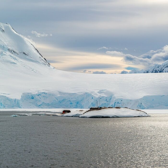 “It’s Life-changing”: World’s Most Remote Post Office Is Hiring 4 Postmasters “It’s Life-changing”: World’s Most Remote Post Office Is Hiring 4 Postmasters