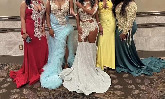 30 Times Fashion Designers Went Wild In The Worst Way Imaginable (New Pics) 30 Times Fashion Designers Went Wild In The Worst Way Imaginable (New Pics)