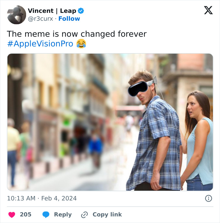 People Have Started Spotting Apple Vision Pro In The Wild—And It’s Scary People Have Started Spotting Apple Vision Pro In The Wild—And It’s Scary