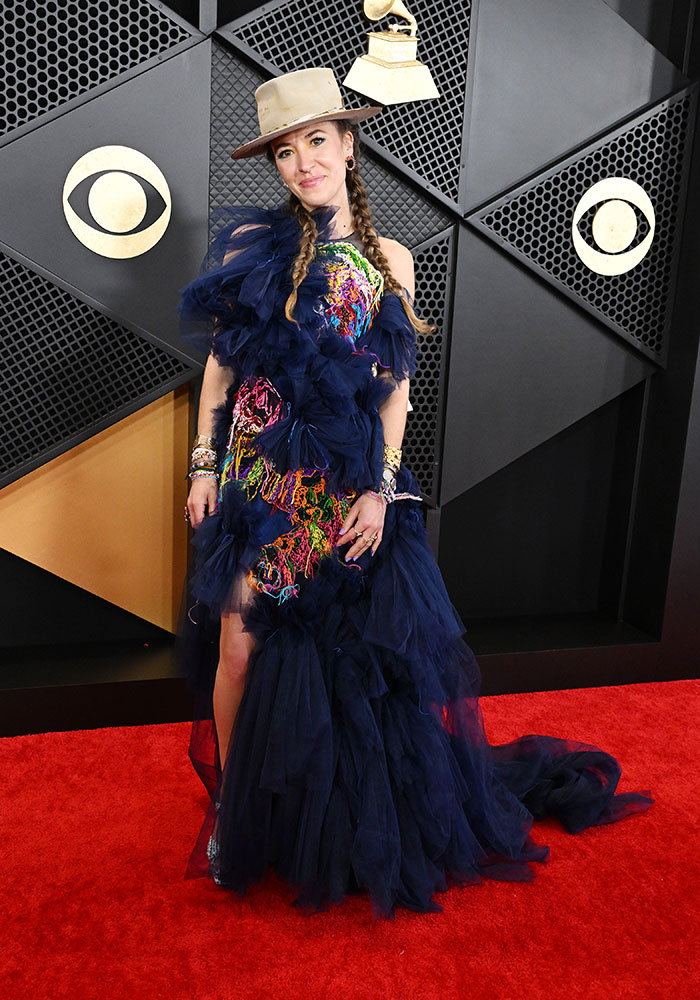 30 Photos Of Outfits That Blew Us Away From The 66th Grammy Awards Red Carpet 30 Photos Of Outfits That Blew Us Away From The 66th Grammy Awards Red Carpet