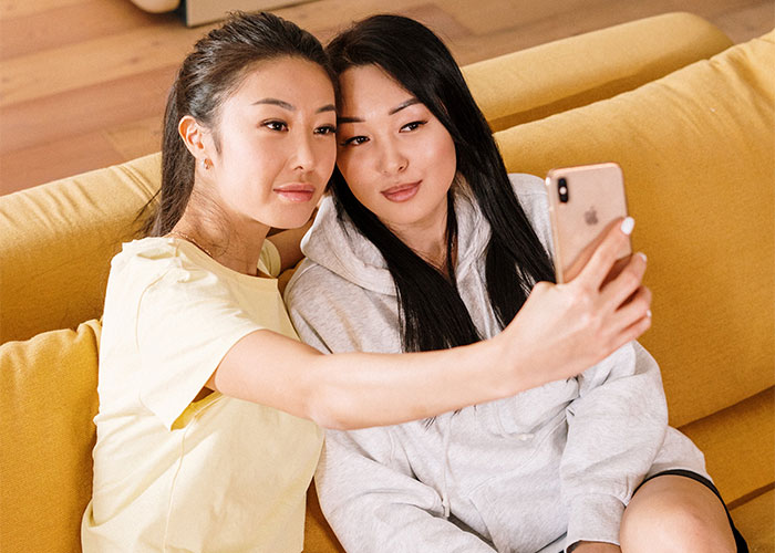 “Dodged That Bullet Big Time”: 35 Times A 3rd Person Ruined A Relationship Without Even Cheating