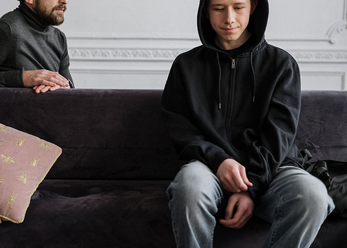 “I Am Begging Parents To Stop”: Therapist Lists The Absolute Worst Behaviors That Cause Trauma “I Am Begging Parents To Stop”: Therapist Lists The Absolute Worst Behaviors That Cause Trauma