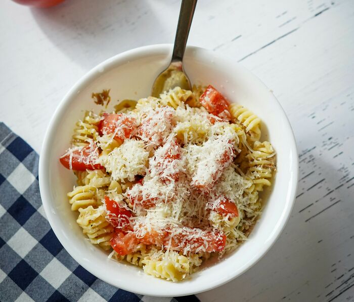 30 Dishes From The Menu Of Picky Eaters Outside The US, According To People Online 30 Dishes From The Menu Of Picky Eaters Outside The US, According To People Online