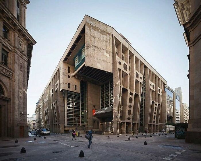 30 Pics That Perfectly Sum Up Brutalist Architecture, As Shared On This Online Page (New Pics) 30 Pics That Perfectly Sum Up Brutalist Architecture, As Shared On This Online Page (New Pics)