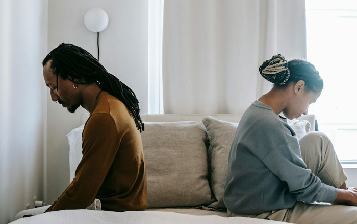 Husband Tells Wife To Stop Body-Shaming Him Or He Will Do The Same To Her, She’s Left In Tears Husband Tells Wife To Stop Body-Shaming Him Or He Will Do The Same To Her, She’s Left In Tears