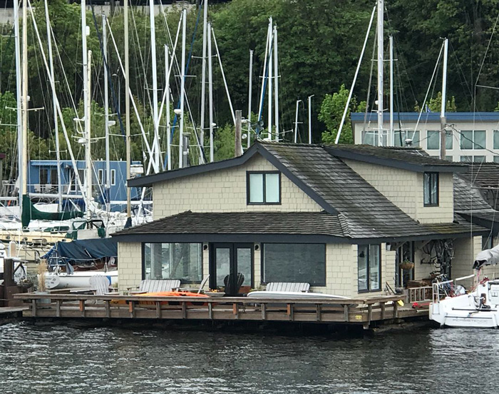 10 Boat House Designs To Inspire Your Next Adventure 10 Boat House Designs To Inspire Your Next Adventure