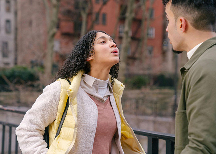 Woman Blamed For Being Upset Over Canceled Honeymoon, Internet Urges Her To Cancel The Wedding Woman Blamed For Being Upset Over Canceled Honeymoon, Internet Urges Her To Cancel The Wedding