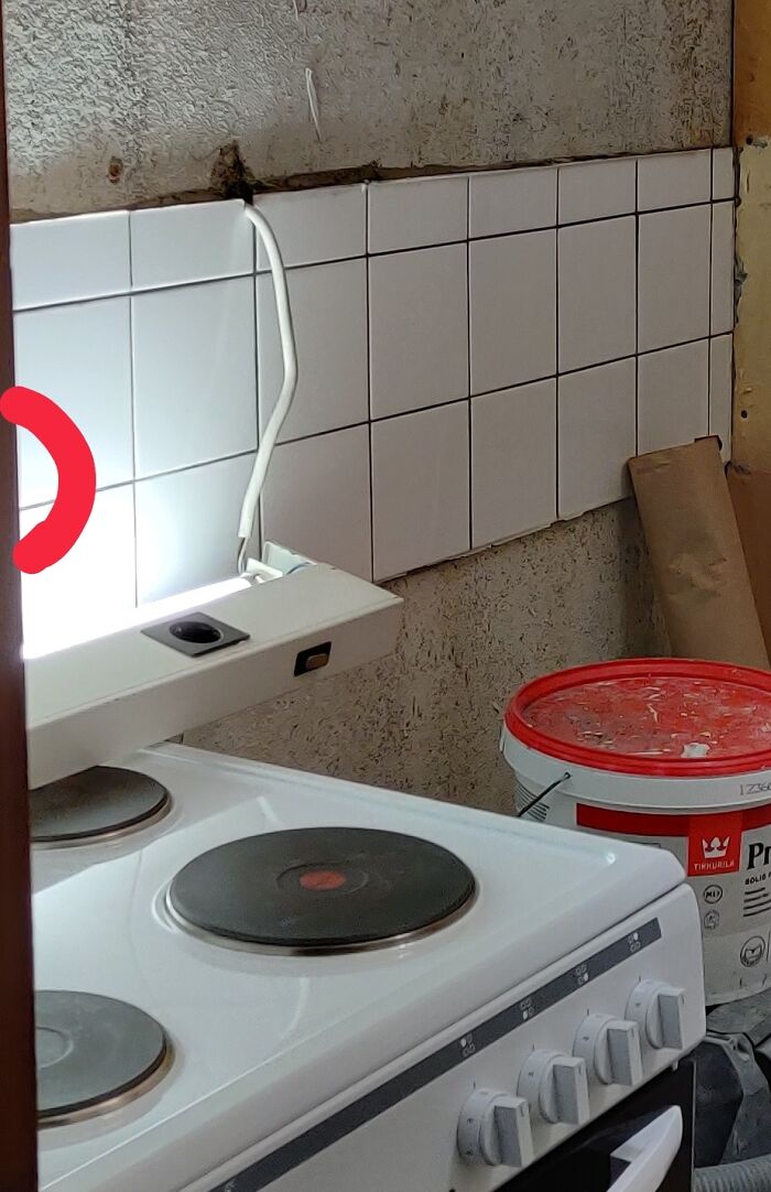 Hey Pandas, Share Pics Of Things That Make No Sense In Your Home (Closed) Hey Pandas, Share Pics Of Things That Make No Sense In Your Home (Closed)