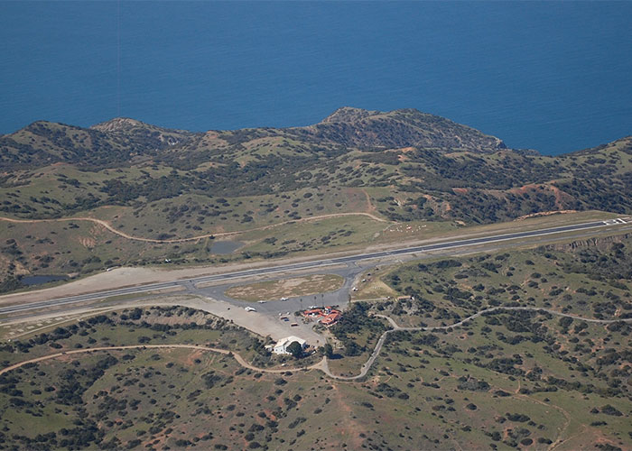 35 Airports Pilots Would Rather Never Land In If They Could Choose 35 Airports Pilots Would Rather Never Land In If They Could Choose