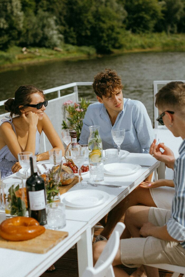 “They Think It’s A Cheat Code”: 30 Women Reveal Their Creepiest Experiences With ‘Nice Guys’ “They Think It’s A Cheat Code”: 30 Women Reveal Their Creepiest Experiences With ‘Nice Guys’