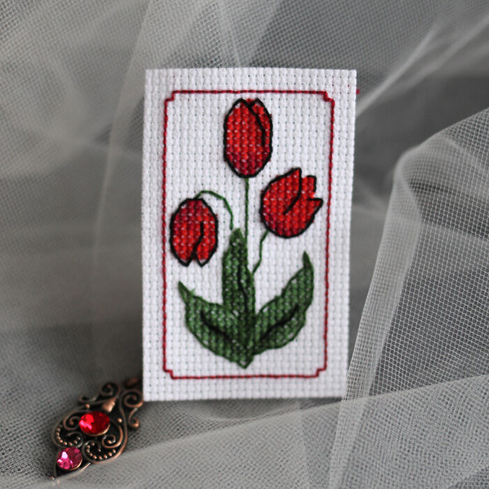 Cross Stitch Patterns: Flower Miniatures (15 Pics) Cross Stitch Patterns: Flower Miniatures (15 Pics)