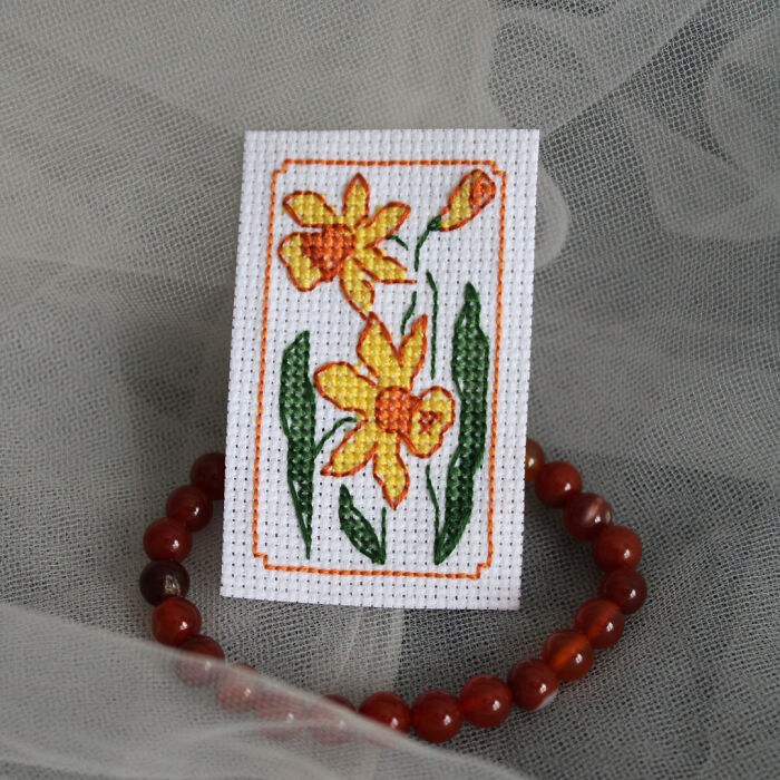 Cross Stitch Patterns: Flower Miniatures (15 Pics) Cross Stitch Patterns: Flower Miniatures (15 Pics)