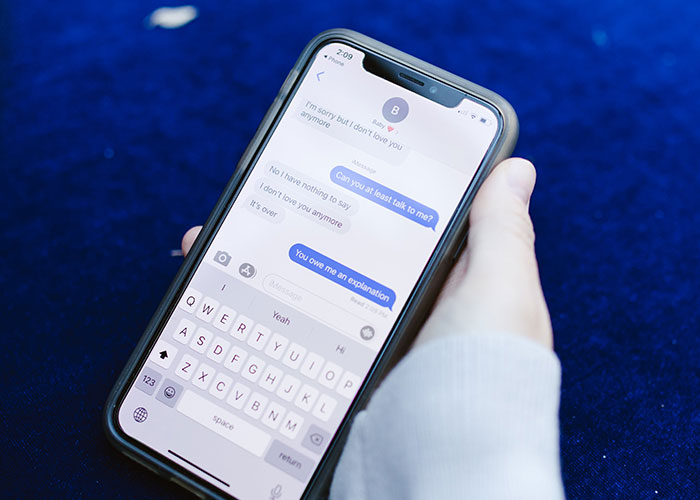 30 Wild Coincidences That Exposed Cheaters 30 Wild Coincidences That Exposed Cheaters