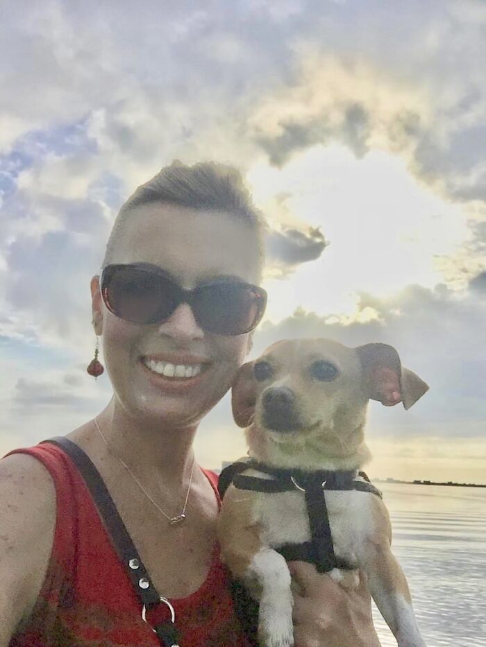 Meet Honey, The Service Dog Who’s Wee But Mighty Meet Honey, The Service Dog Who’s Wee But Mighty