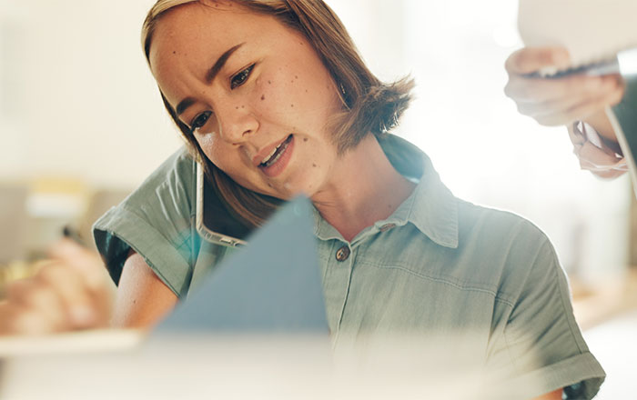 Man Refuses To Let Random Manager Off Easy After Calling Him At 5 AM, Causes Chaos Man Refuses To Let Random Manager Off Easy After Calling Him At 5 AM, Causes Chaos