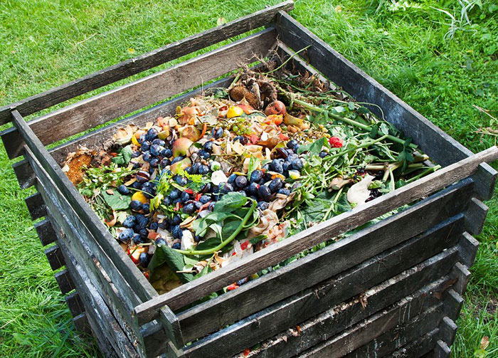 What Is Composting And How To Do It (In Simple Terms) What Is Composting And How To Do It (In Simple Terms)