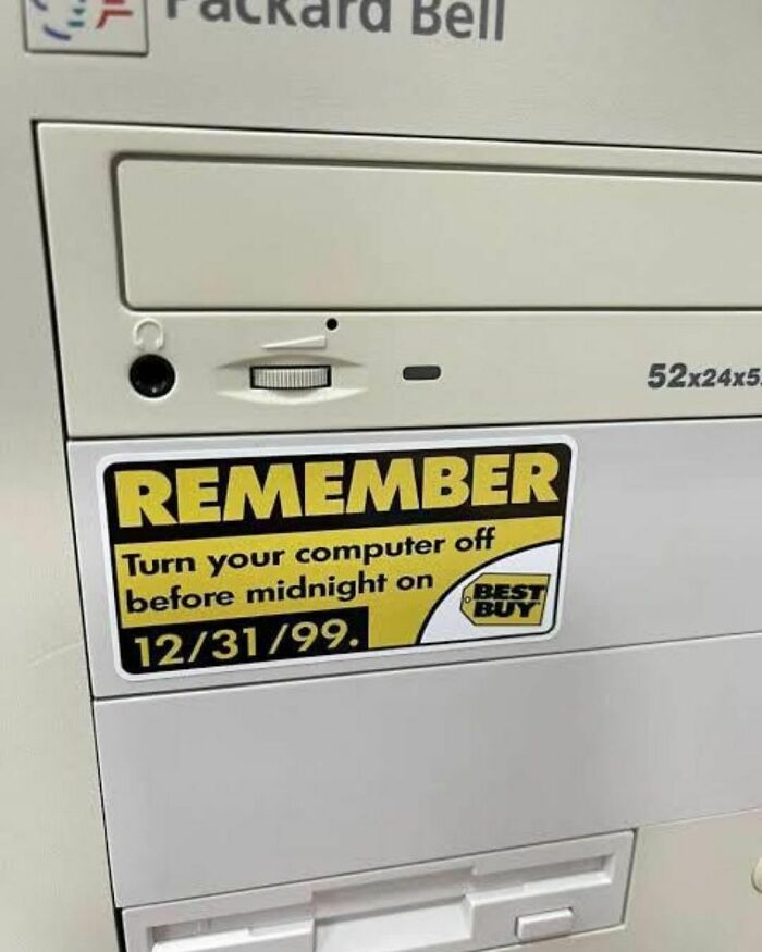 30 Pics From ‘No Context Nostalgia’ To Take You On A Walk Down Memory Lane 30 Pics From ‘No Context Nostalgia’ To Take You On A Walk Down Memory Lane