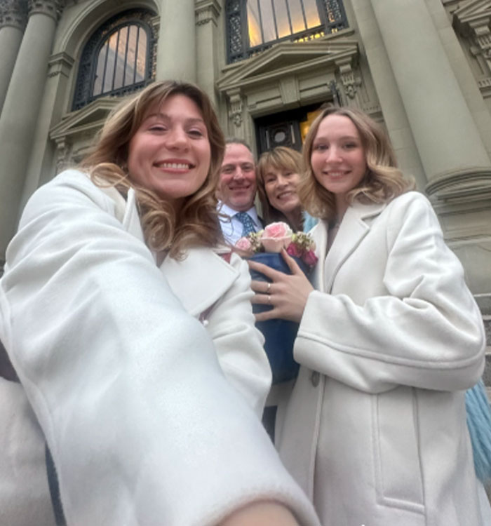 Divorced Couple Gets “Successfully Parent Trapped” During The Pandemic Confinement And Re-marry Divorced Couple Gets “Successfully Parent Trapped” During The Pandemic Confinement And Re-marry