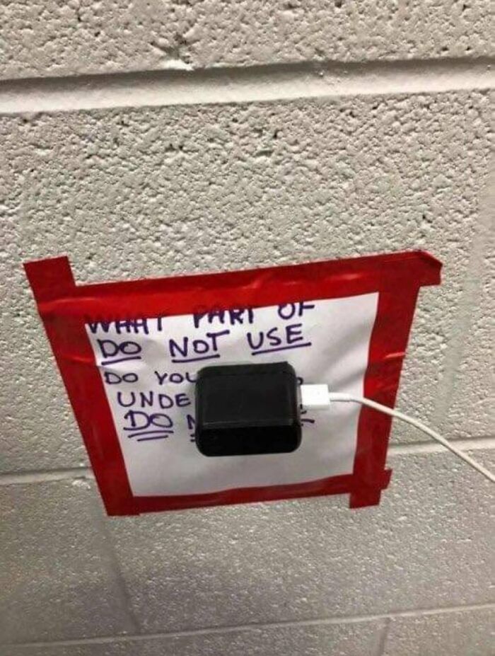 40 Chaotically Funny Signs Found In The Wild That Simply Had To Be Shared 40 Chaotically Funny Signs Found In The Wild That Simply Had To Be Shared