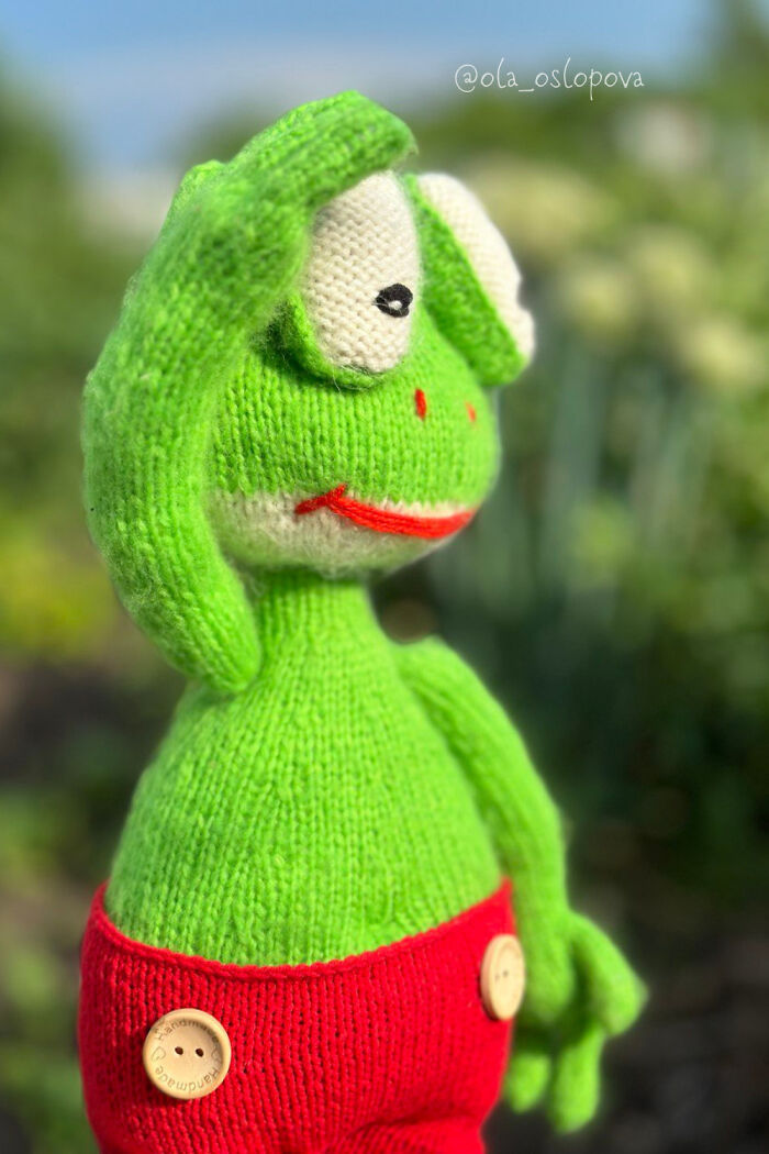 Having Fun In The Garden: Pattern By Ola Oslopova Having Fun In The Garden: Pattern By Ola Oslopova