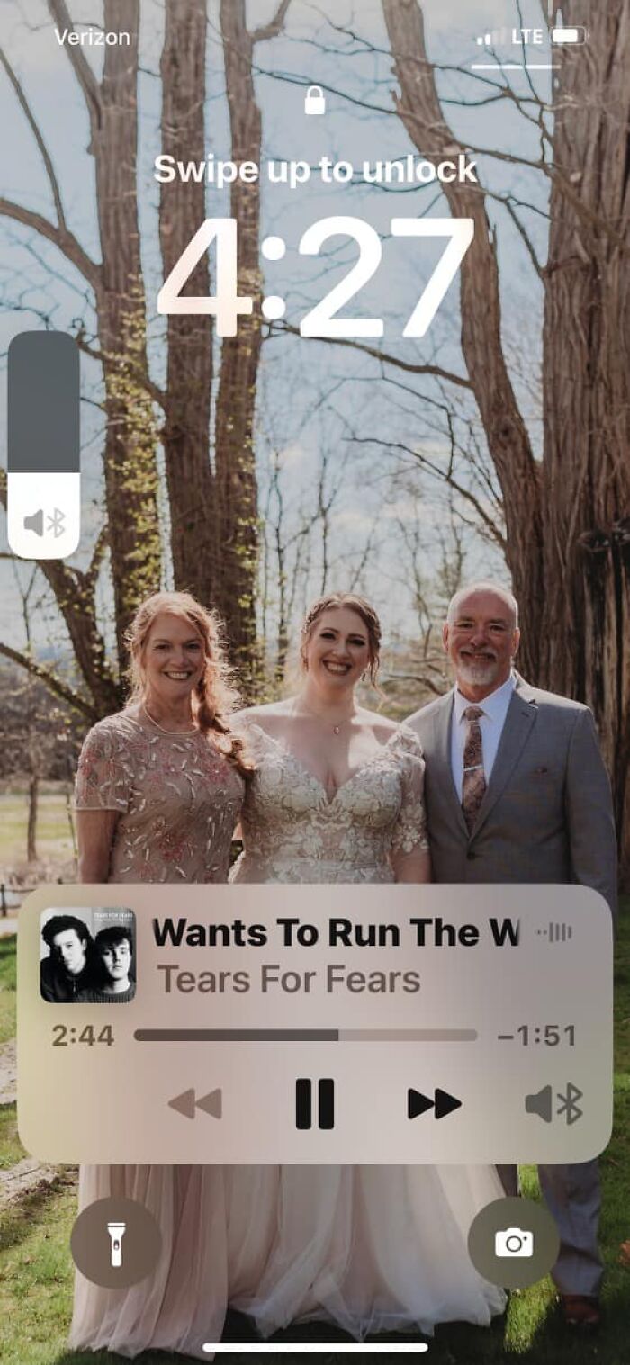 35 Times The Mandela Effect And Real-Life Glitches Creeped People Out (New Pics) 35 Times The Mandela Effect And Real-Life Glitches Creeped People Out (New Pics)