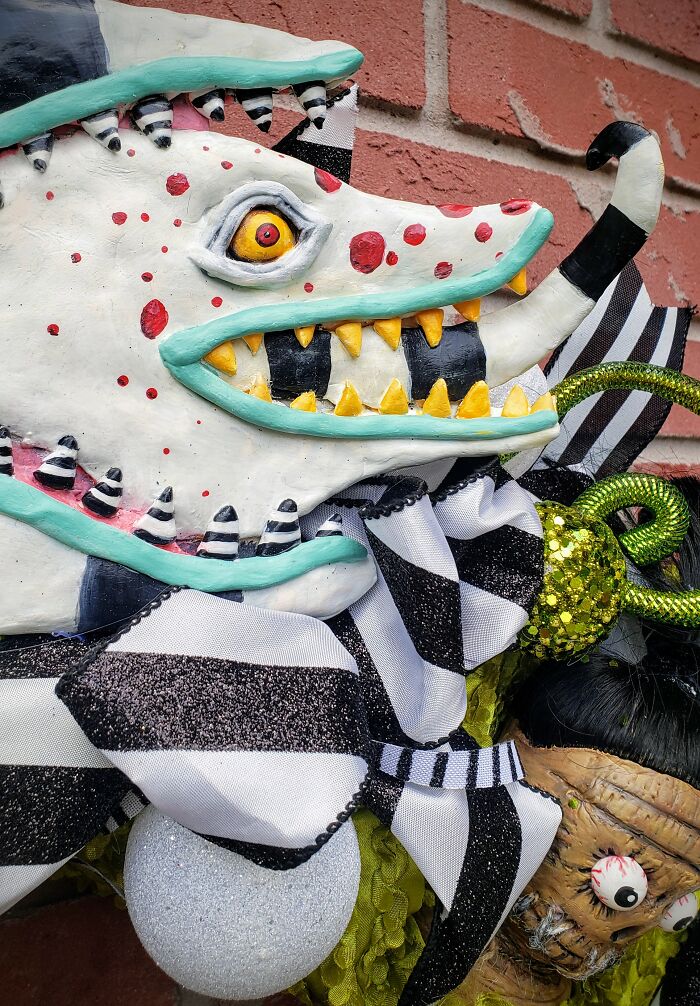 Beetlejuice Decorations: My Handmade Unique Wreath Beetlejuice Decorations: My Handmade Unique Wreath