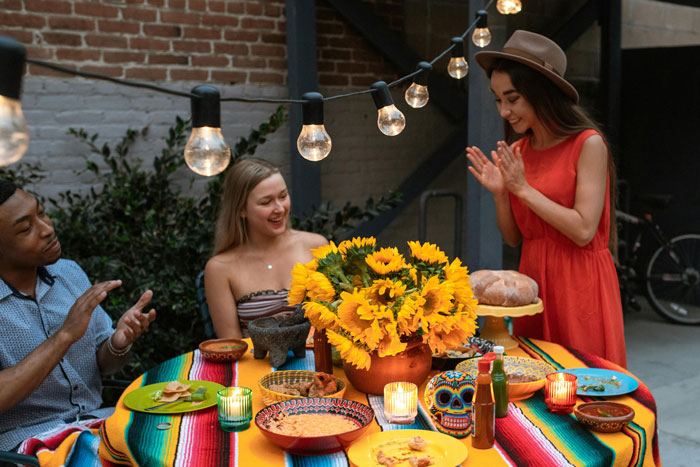 Woman Calls Her Boyfriend ‘Daddy’ At A Party With Friends, Causes Drama When She Is Asked To Leave Woman Calls Her Boyfriend ‘Daddy’ At A Party With Friends, Causes Drama When She Is Asked To Leave