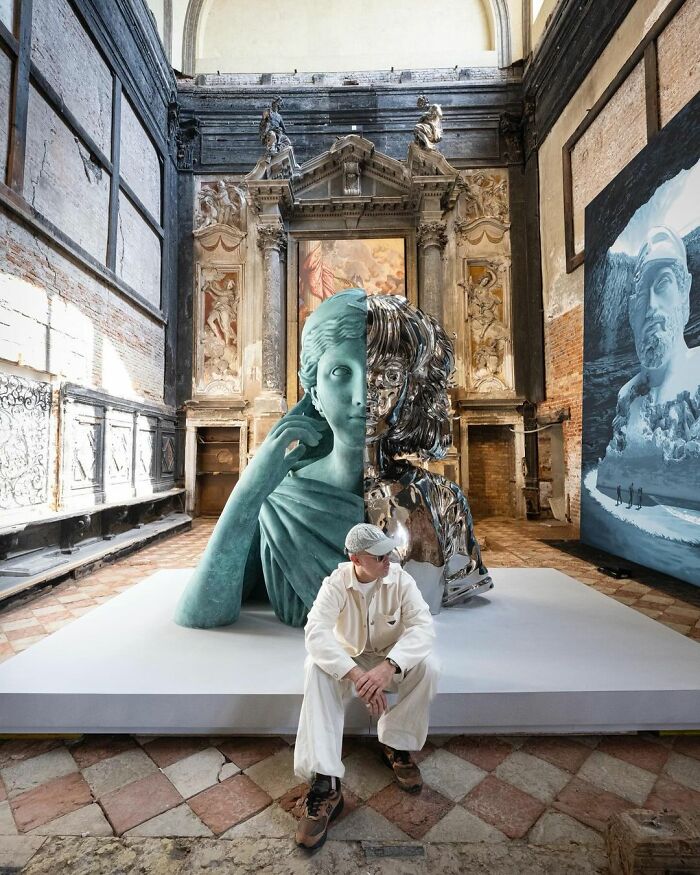 Artist Gives His Completely Blind Friend A Personal Tactile Tour Of His Venice Exhibition Artist Gives His Completely Blind Friend A Personal Tactile Tour Of His Venice Exhibition