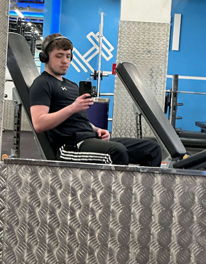 Student Opens Up About His Unexpected MS Diagnosis: “I Was Losing More Of Myself” Student Opens Up About His Unexpected MS Diagnosis: “I Was Losing More Of Myself”