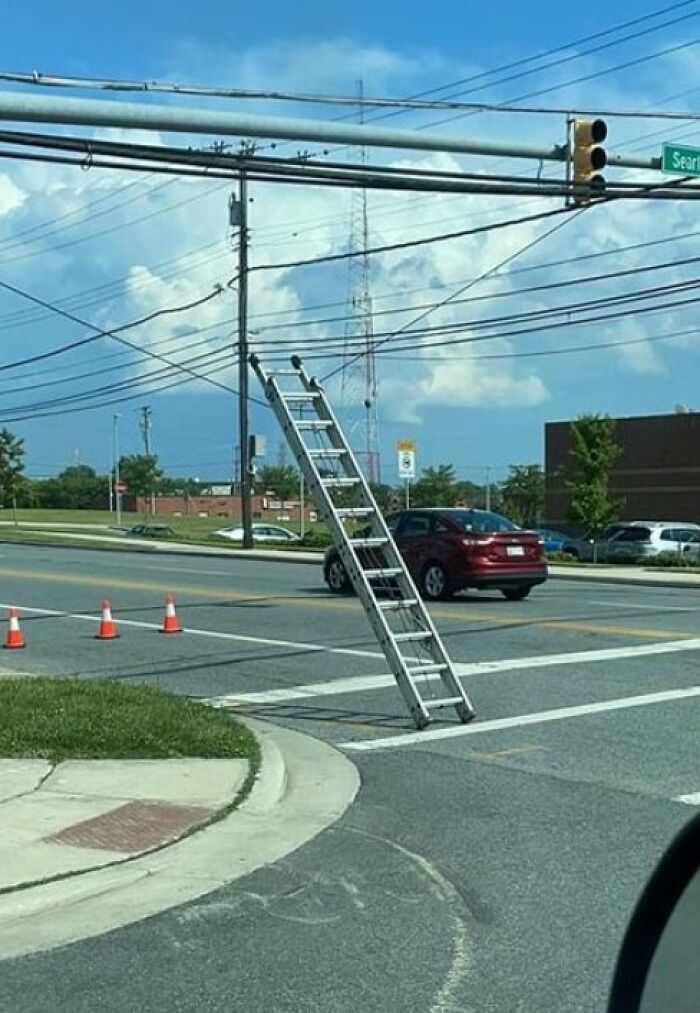 30 Unhinged Pics That Ended Up On This Online Group, Dedicated To The Weird And Questionable (New Pics) 30 Unhinged Pics That Ended Up On This Online Group, Dedicated To The Weird And Questionable (New Pics)